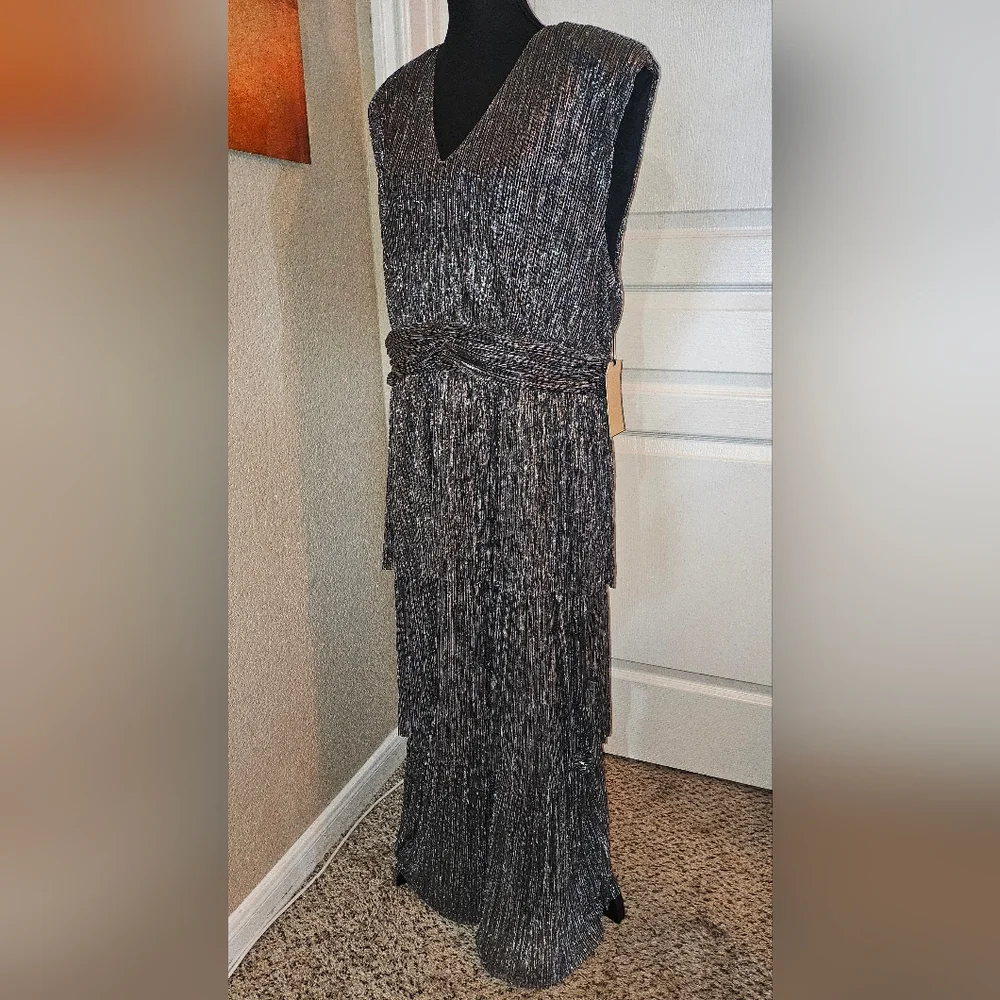 NWT Halogen Metallic Silver And Black Midi Dress